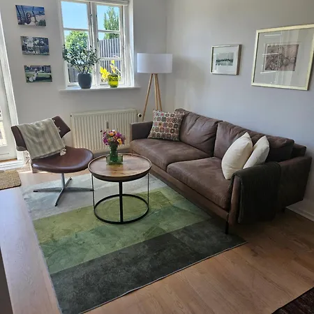 Lejlighed B Med Dejlig Privat Gardhave Pa Thuro Kaeledyr Er Ikke Gratis Og Skal Tilfojes Svendborg Exterior photo